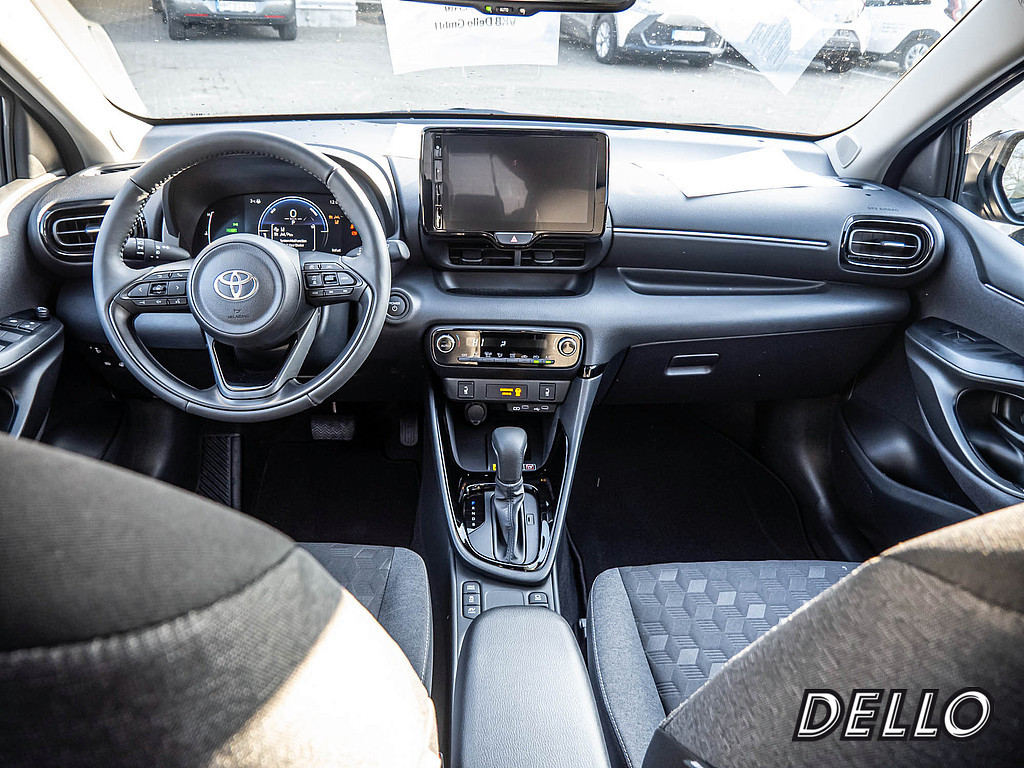 Fahrzeugansicht TOYOTA Yaris Hybrid 1.5 VVT-iE Teamplayer - Bild 24
