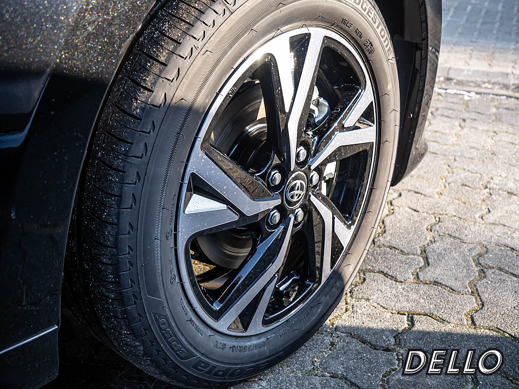 Fahrzeugansicht TOYOTA Yaris Hybrid 1.5 VVT-iE Teamplayer - Bild 3