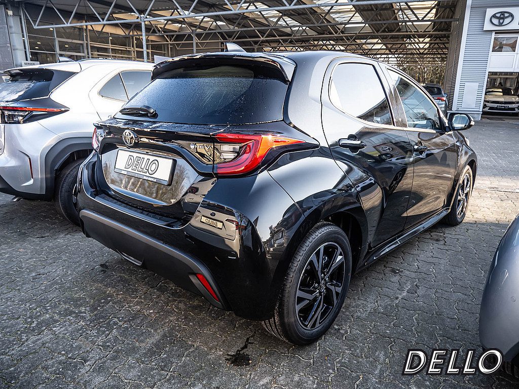 Fahrzeugansicht TOYOTA Yaris Hybrid 1.5 VVT-iE Teamplayer - Bild 20