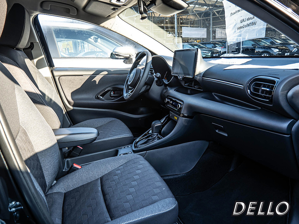 Fahrzeugansicht TOYOTA Yaris Hybrid 1.5 VVT-iE Teamplayer - Bild 22