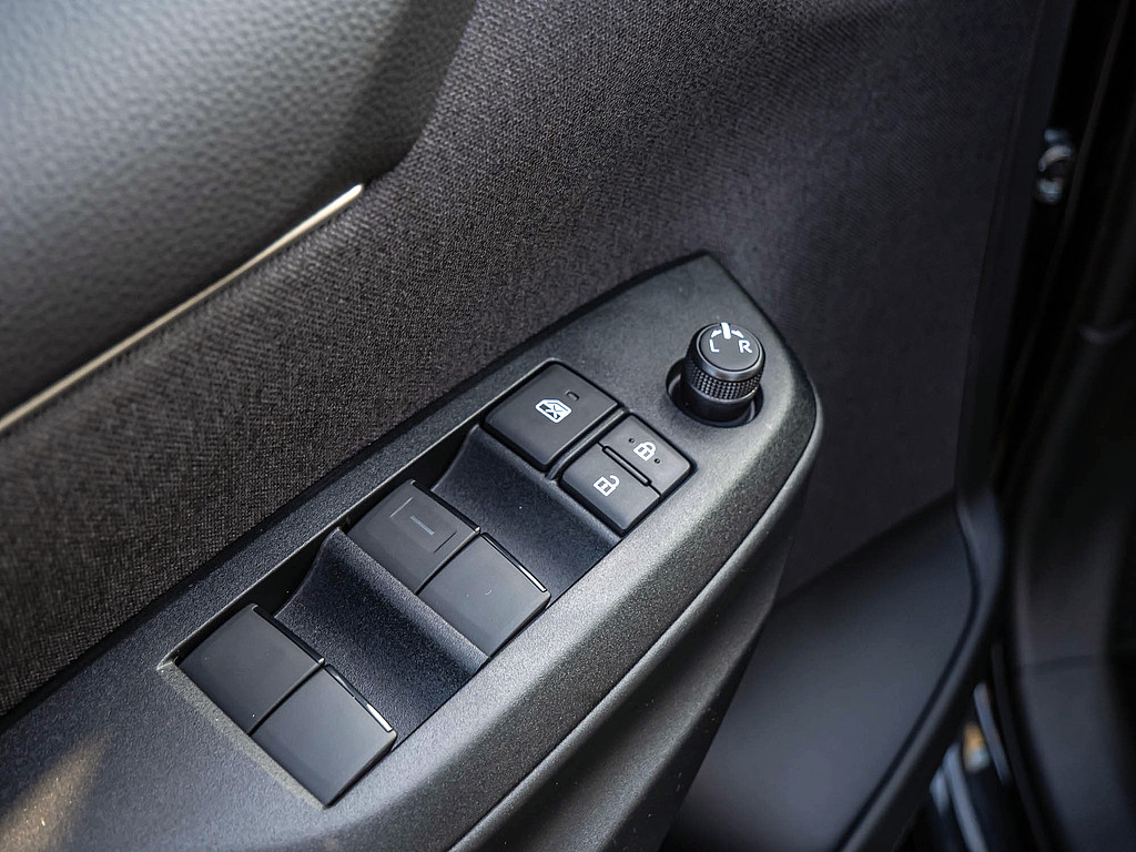 Fahrzeugansicht TOYOTA Yaris Hybrid 1.5 VVT-iE Teamplayer - Bild 7