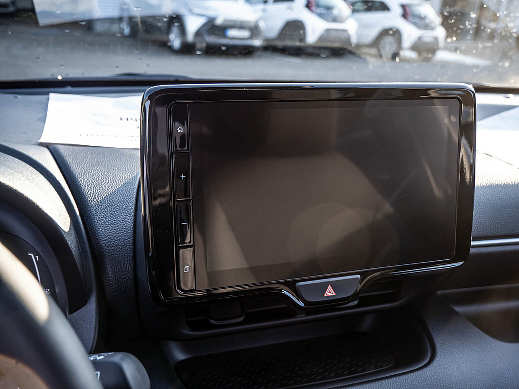 Fahrzeugansicht TOYOTA Yaris Hybrid 1.5 VVT-iE Teamplayer - Bild 8