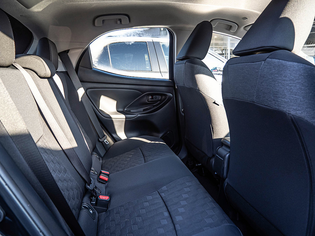 Fahrzeugansicht TOYOTA Yaris Hybrid 1.5 VVT-iE Teamplayer - Bild 23