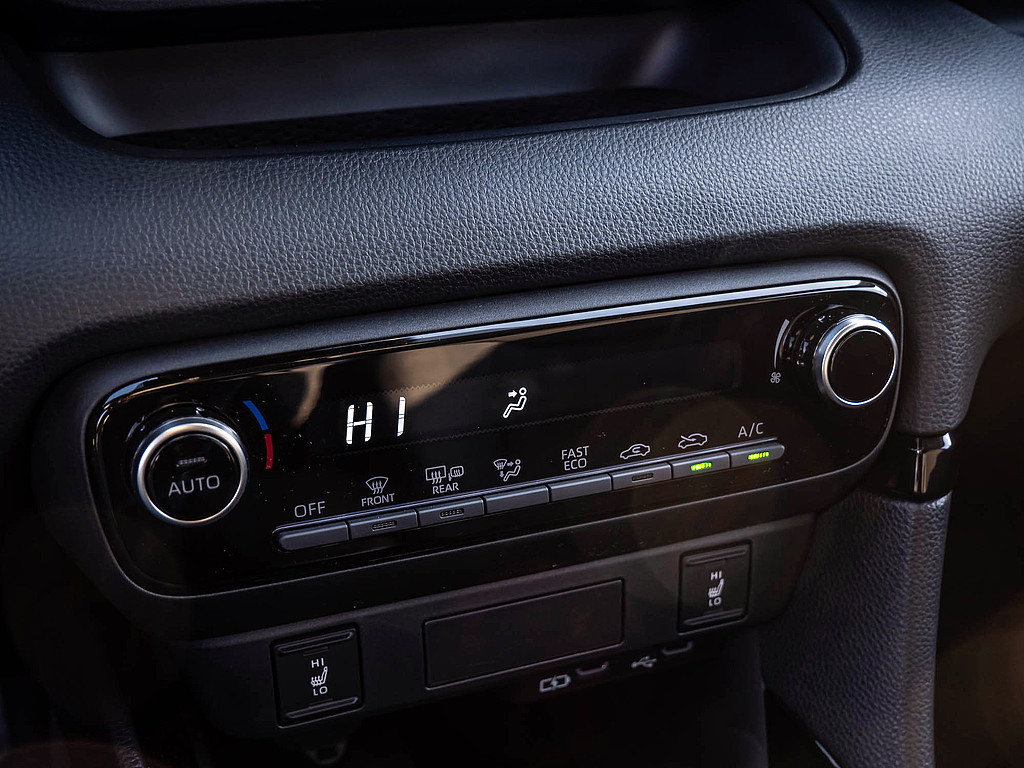 Fahrzeugansicht TOYOTA Yaris Hybrid 1.5 Teamplayer - Bild 9