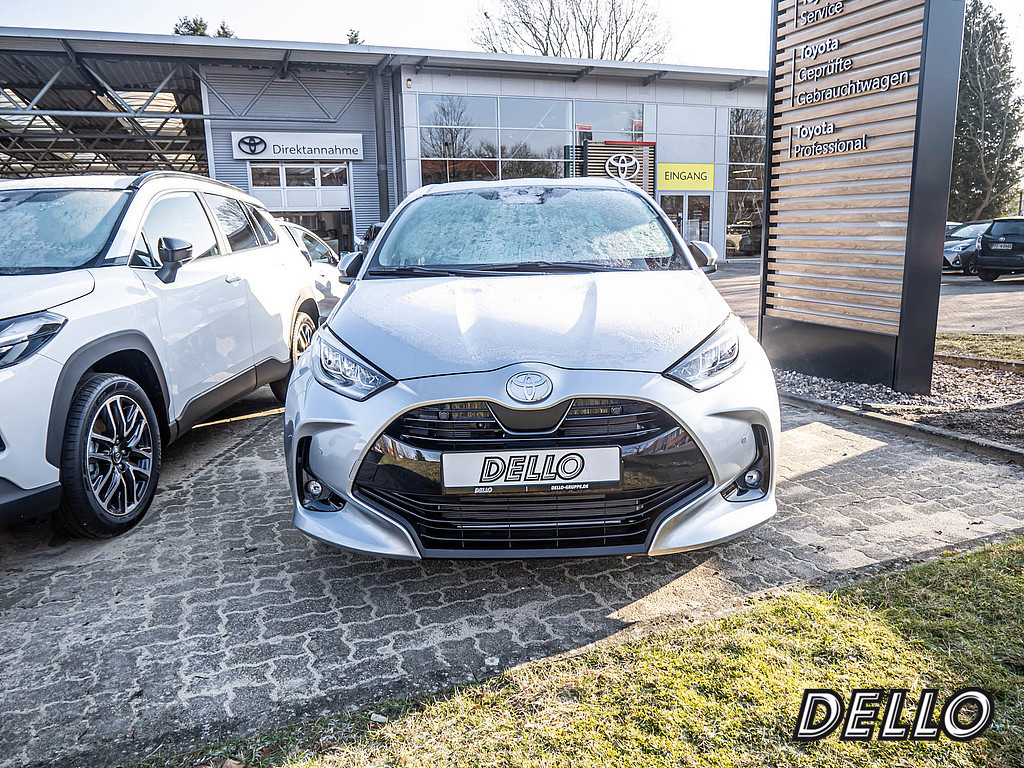 Fahrzeugansicht TOYOTA Yaris Hybrid 1.5 VVT-iE Teamplayer - Bild 2