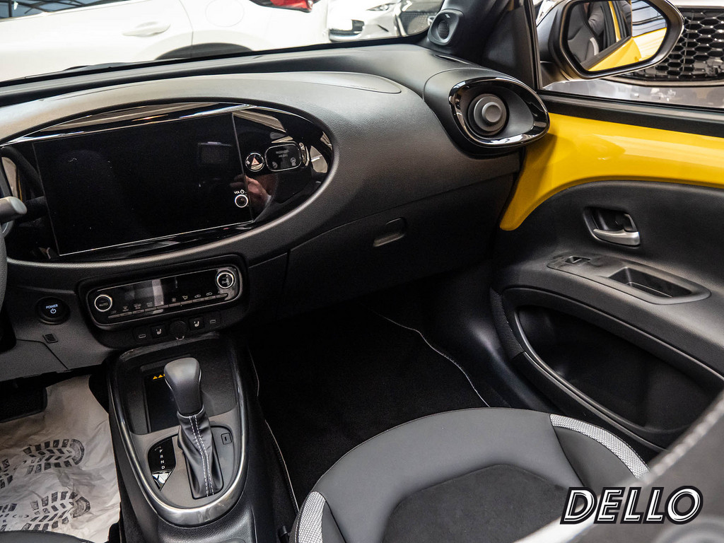 Fahrzeugansicht TOYOTA Aygo X GR Sport Hybrid - Bild 2