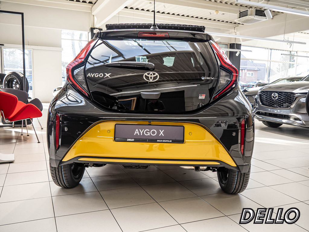 Fahrzeugansicht TOYOTA Aygo X GR Sport Hybrid - Bild 32