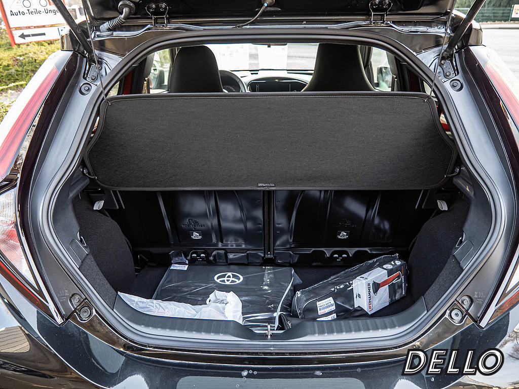 Fahrzeugansicht TOYOTA Aygo X 1.0 Teamplayer - Bild 6