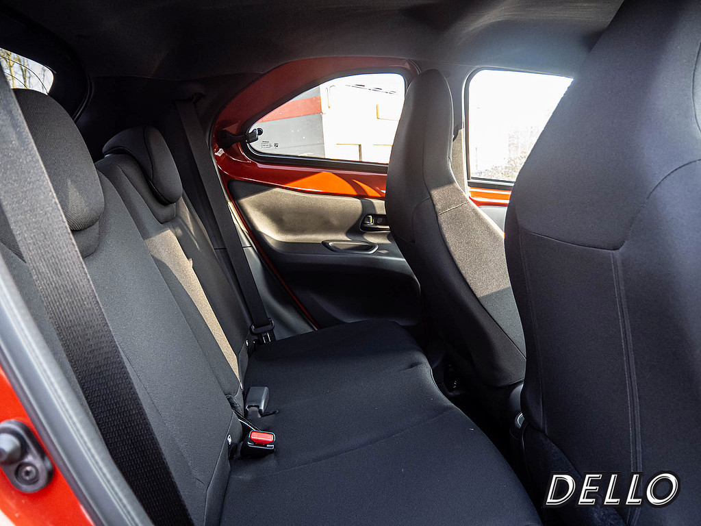 Fahrzeugansicht TOYOTA Aygo X 1.0 Teamplayer - Bild 26