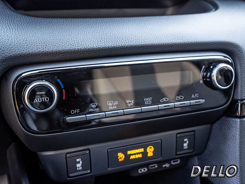 Fahrzeugansicht TOYOTA Yaris Hybrid 1.5 VVT-iE Teamplayer - Bild 9