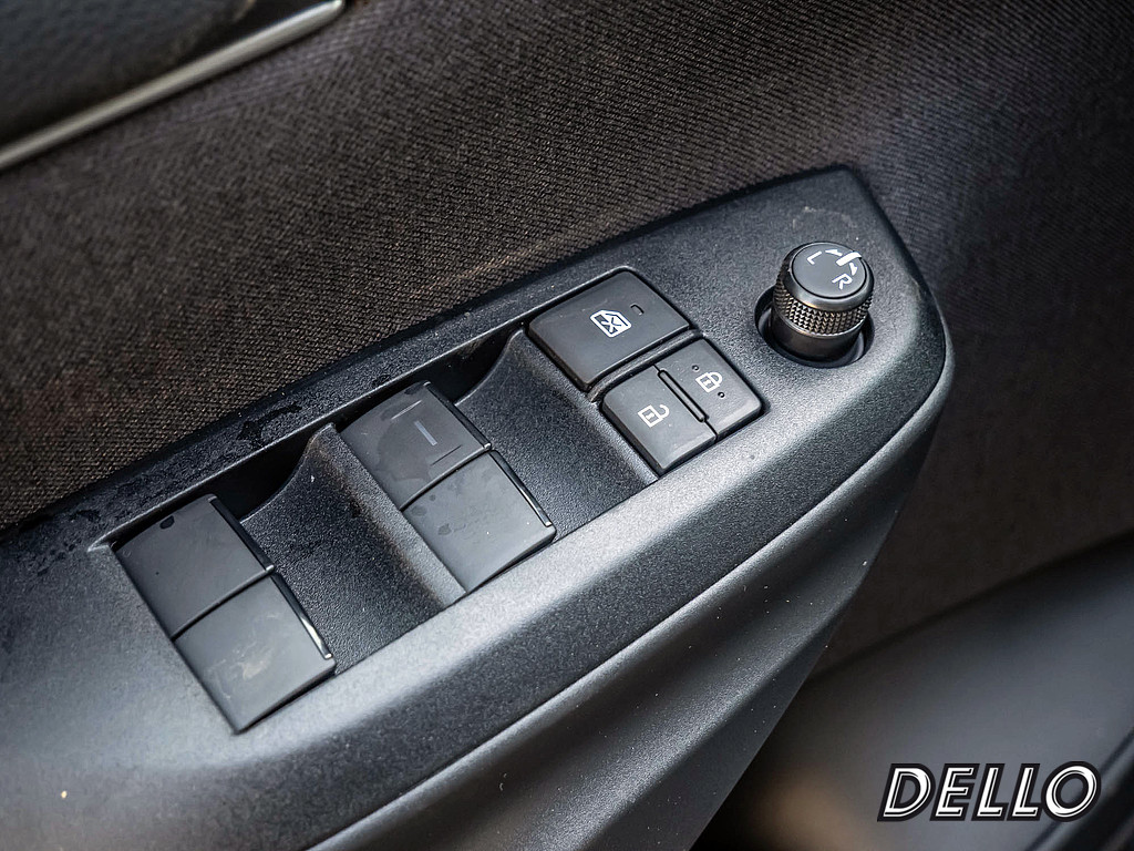 Fahrzeugansicht TOYOTA Yaris Hybrid 1.5 VVT-iE Teamplayer - Bild 8