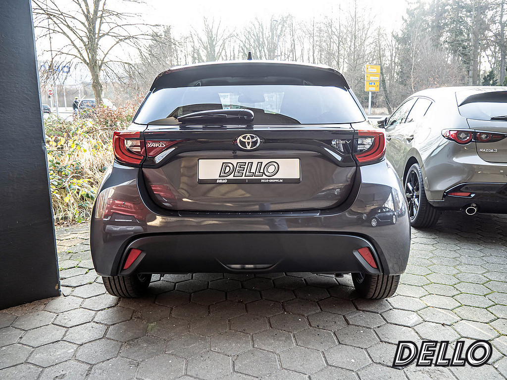 Fahrzeugansicht TOYOTA Yaris Hybrid 1.5 VVT-iE Teamplayer - Bild 21