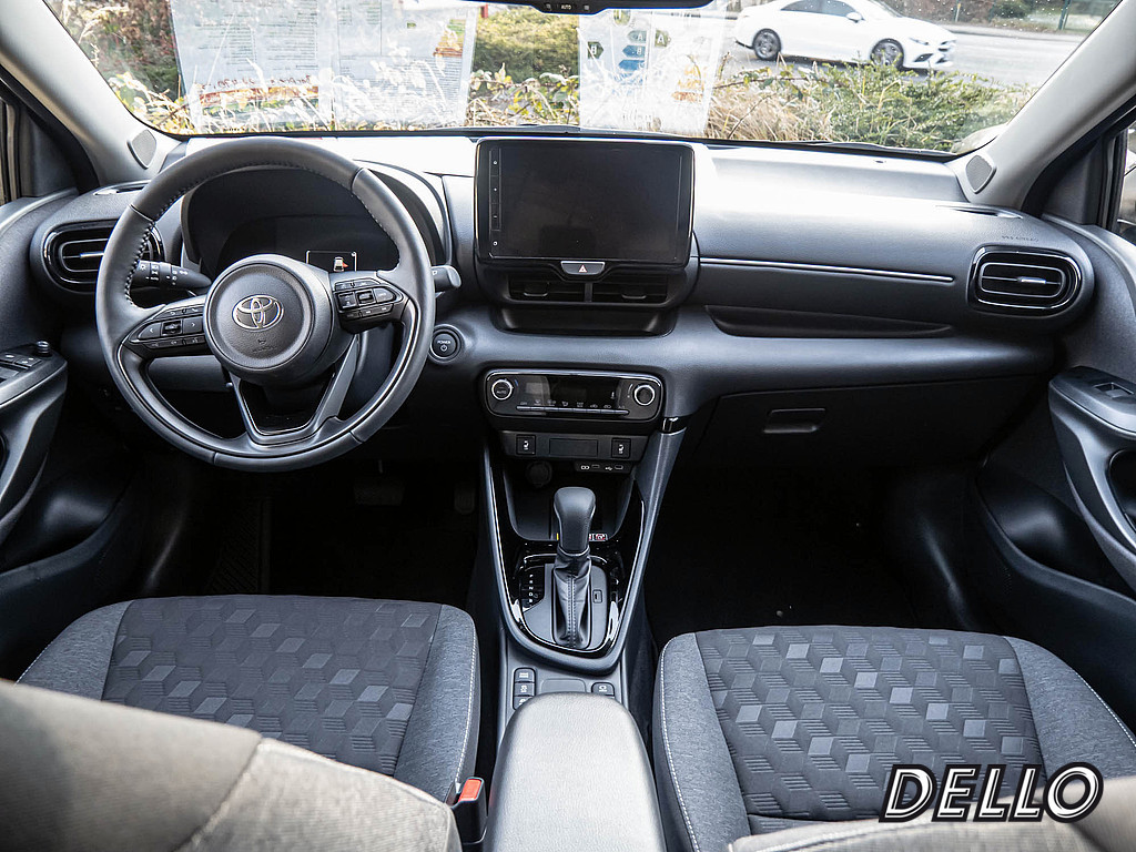 Fahrzeugansicht TOYOTA Yaris Hybrid 1.5 VVT-iE Teamplayer - Bild 24