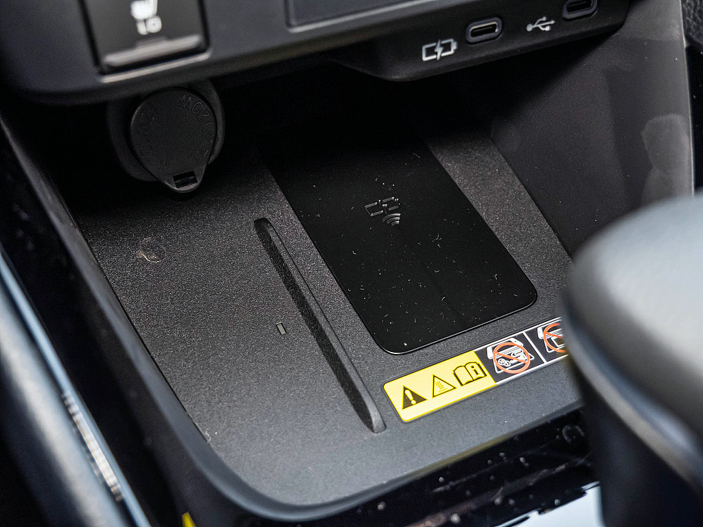 Fahrzeugansicht TOYOTA Yaris Hybrid 1.5 VVT-iE Teamplayer - Bild 11