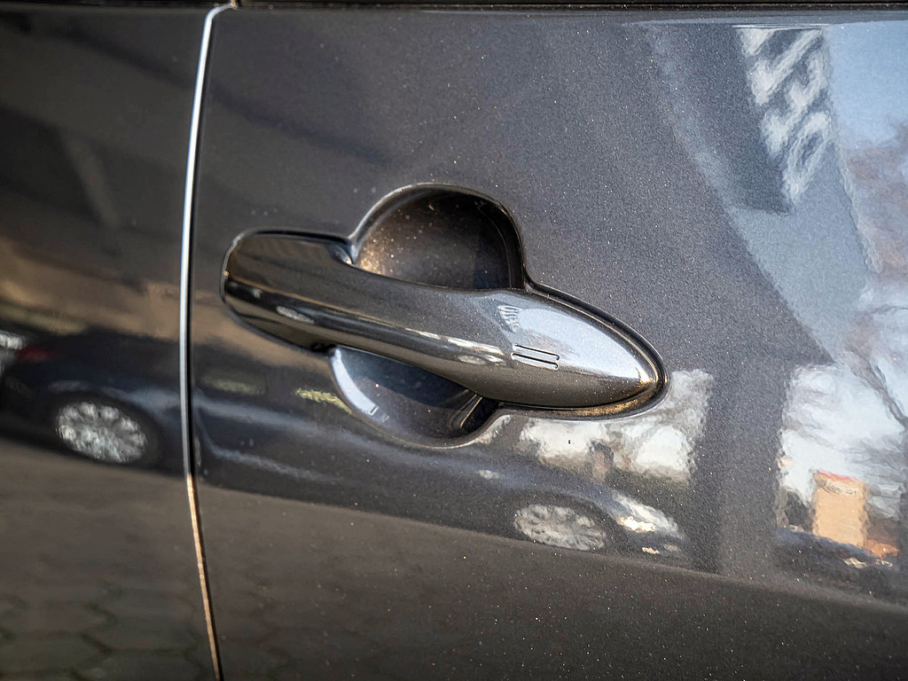 Fahrzeugansicht TOYOTA Yaris Hybrid 1.5 VVT-iE Teamplayer - Bild 27