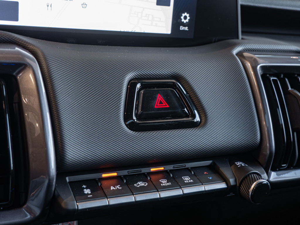 Fahrzeugansicht TOYOTA Urban Cruiser Lounge - Bild 16