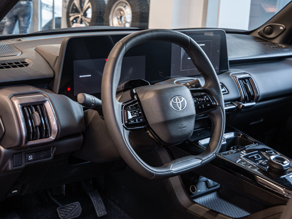 Fahrzeugansicht TOYOTA Urban Cruiser Lounge - Bild 32