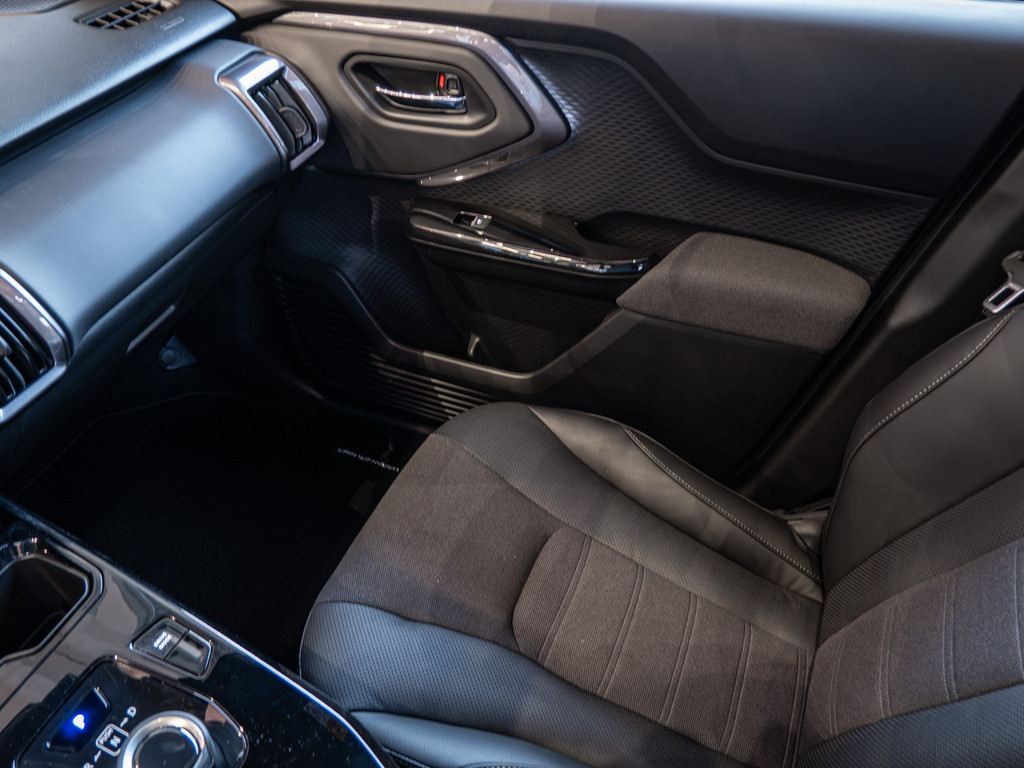 Fahrzeugansicht TOYOTA Urban Cruiser Lounge - Bild 21