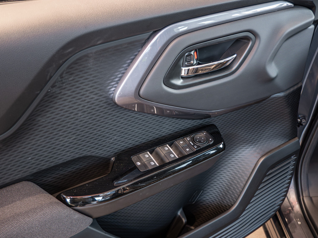 Fahrzeugansicht TOYOTA Urban Cruiser Lounge - Bild 36