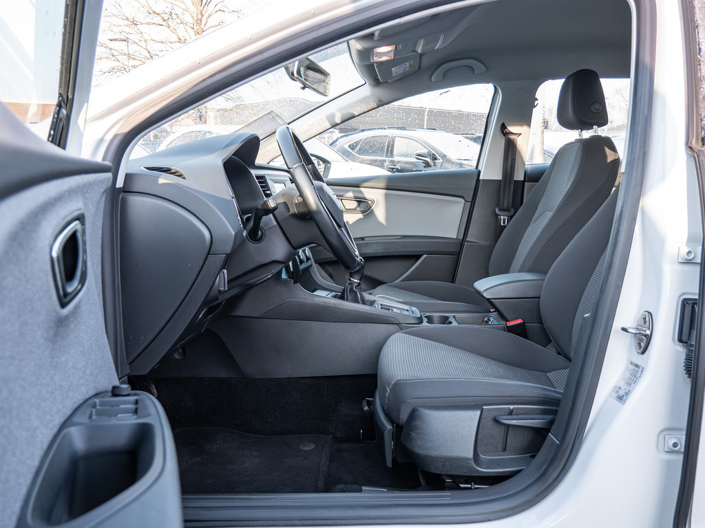 Fahrzeugansicht SEAT Leon ST 1.4 TSI Style - Bild 2