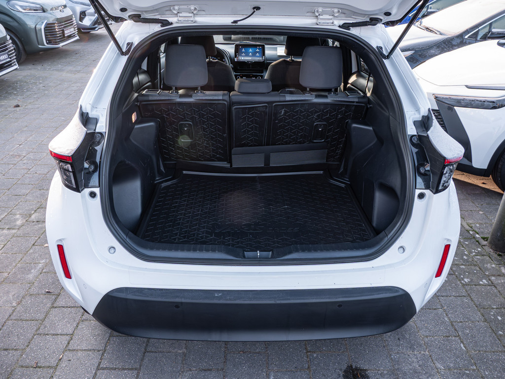 Fahrzeugansicht TOYOTA Yaris Cross Hybrid 1.5 VVT-i Team D - Bild 5