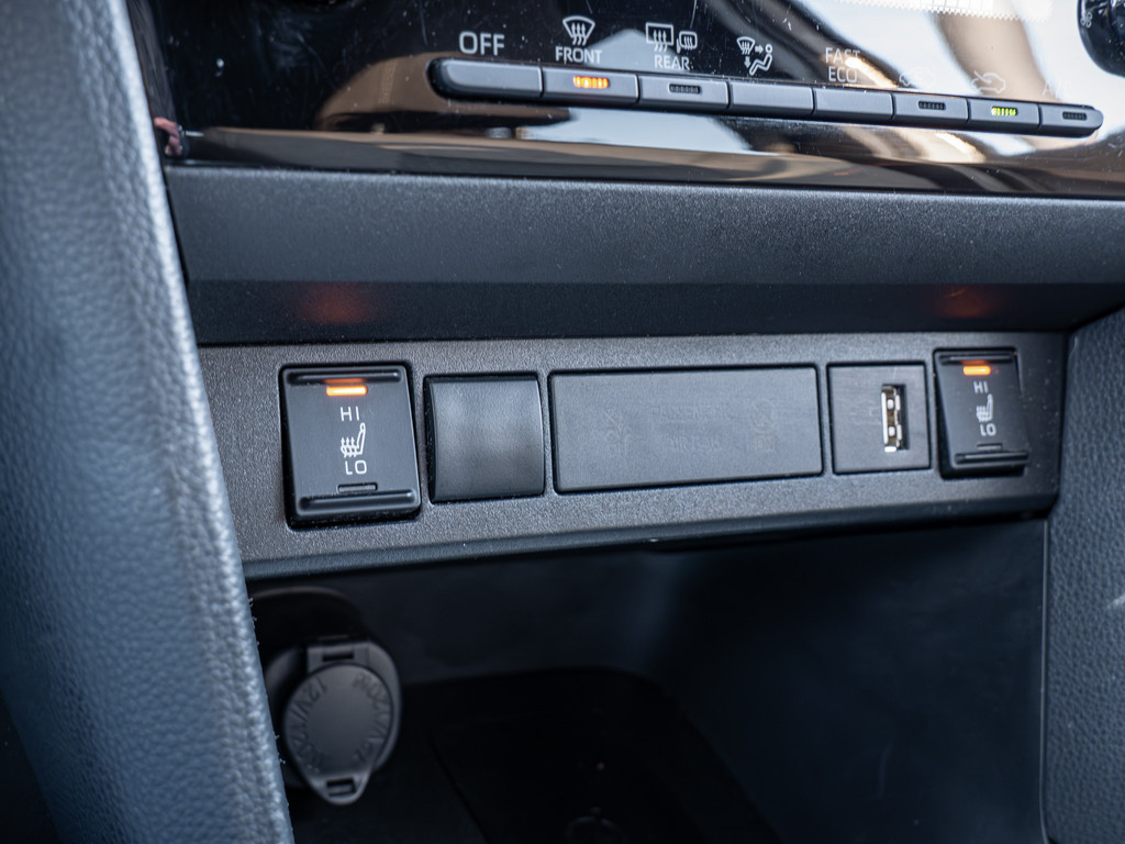 Fahrzeugansicht TOYOTA Yaris Cross Hybrid 1.5 VVT-i Team D - Bild 13