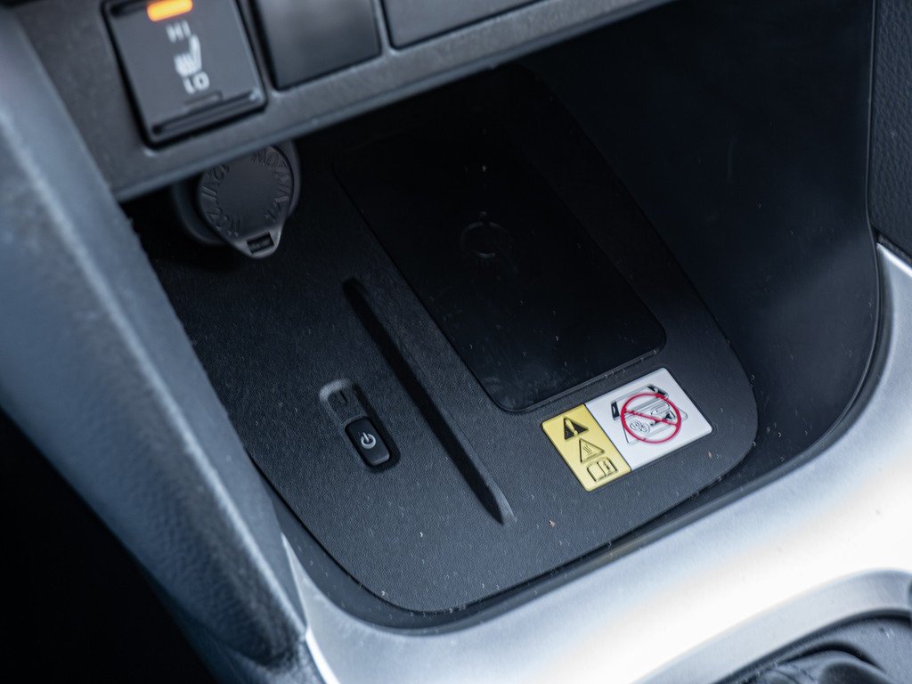 Fahrzeugansicht TOYOTA Yaris Cross Hybrid 1.5 VVT-i Team D - Bild 14