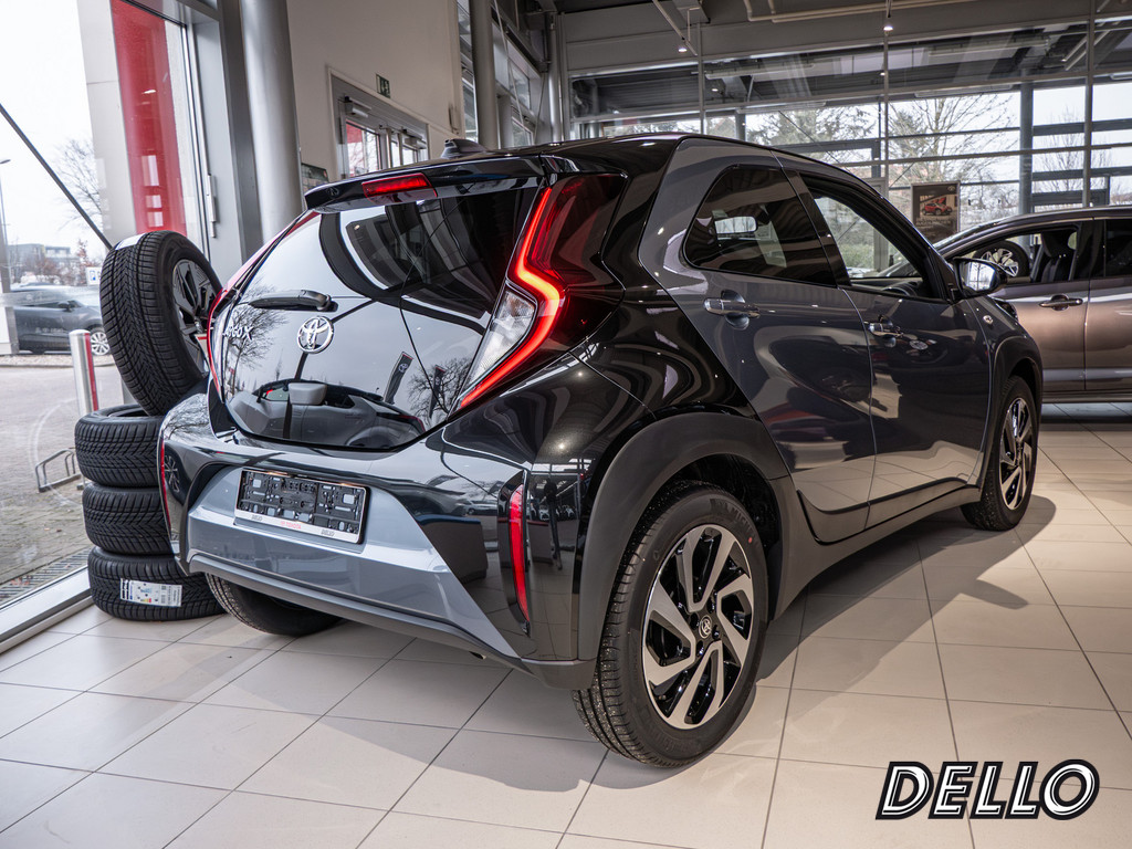 Fahrzeugansicht TOYOTA Aygo X 1.0 Teamplayer - Bild 32