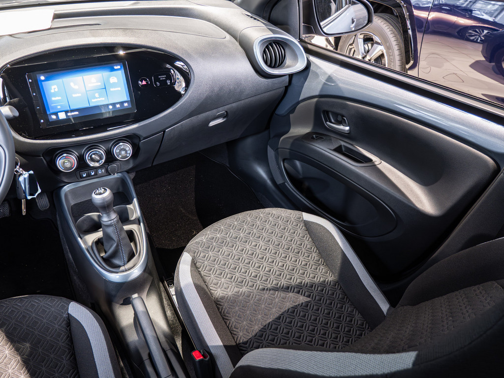 Fahrzeugansicht TOYOTA Aygo X 1.0 Teamplayer - Bild 3