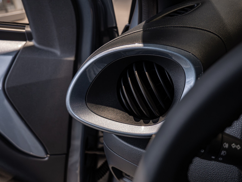 Fahrzeugansicht TOYOTA Aygo X 1.0 Teamplayer - Bild 24