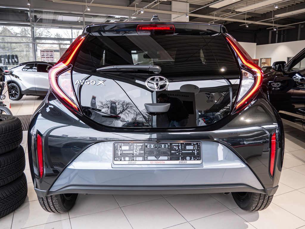 Fahrzeugansicht TOYOTA Aygo X 1.0 Teamplayer - Bild 33