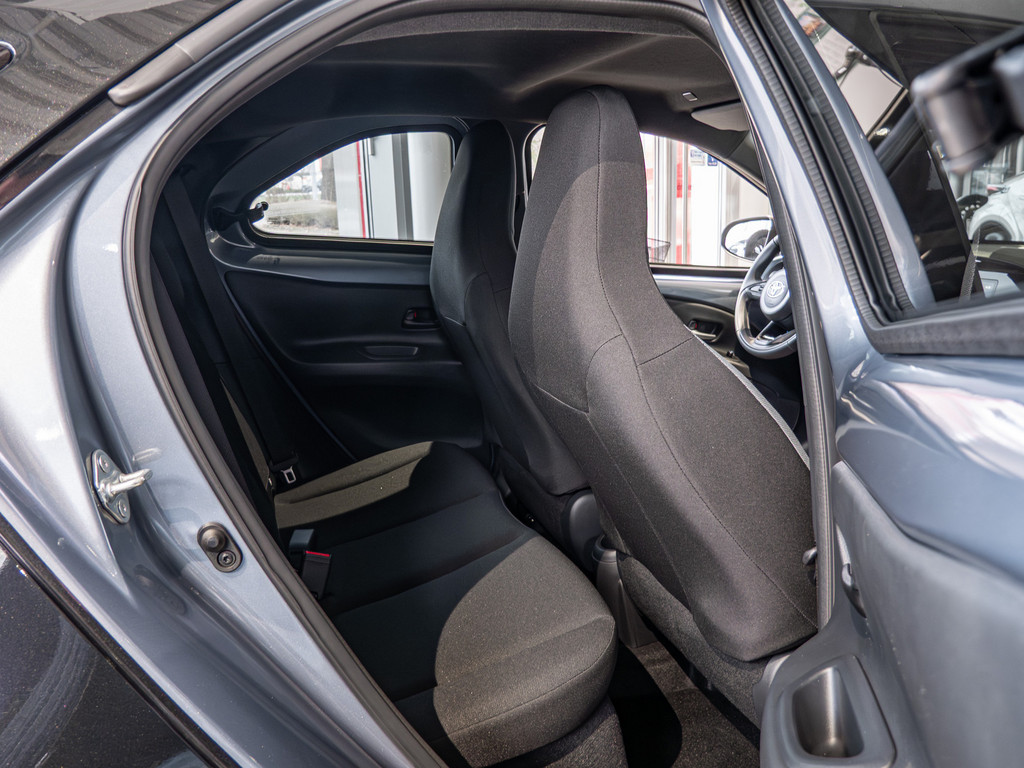 Fahrzeugansicht TOYOTA Aygo X 1.0 Teamplayer - Bild 36