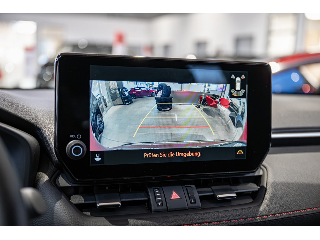 Fahrzeugansicht TOYOTA RAV 4 2.5 Plug-in Hybrid 4x4 Teamplayer - Bild 13