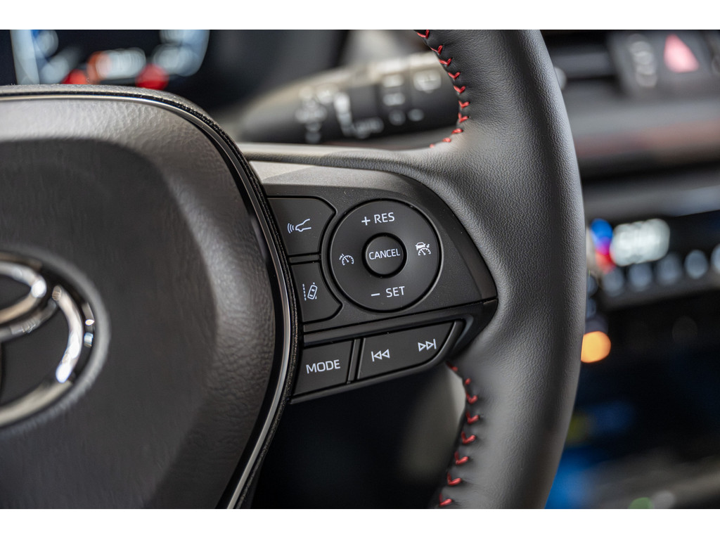 Fahrzeugansicht TOYOTA RAV 4 2.5 Plug-in Hybrid 4x4 Teamplayer - Bild 31