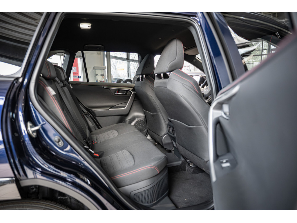 Fahrzeugansicht TOYOTA RAV 4 2.5 Plug-in Hybrid 4x4 Teamplayer - Bild 4