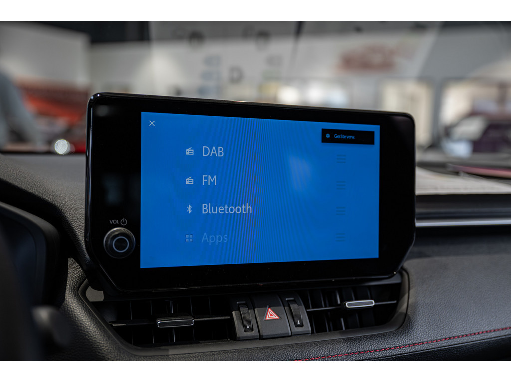 Fahrzeugansicht TOYOTA RAV4 2.5 Plug-in Hybrid 4x4 Teamplayer - Bild 14