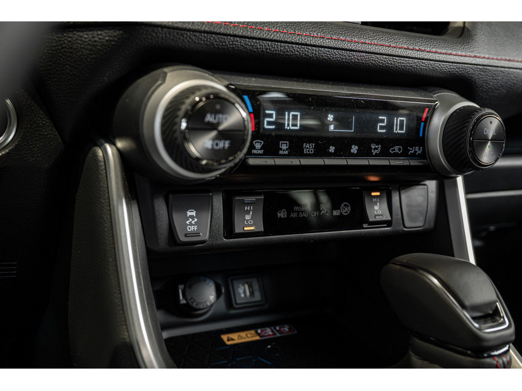 Fahrzeugansicht TOYOTA RAV4 2.5 Plug-in Hybrid 4x4 Teamplayer - Bild 20