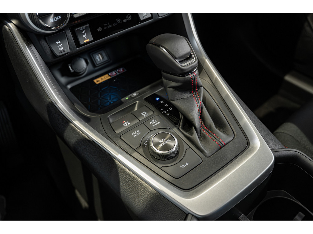 Fahrzeugansicht TOYOTA RAV4 2.5 Plug-in Hybrid 4x4 Teamplayer - Bild 22