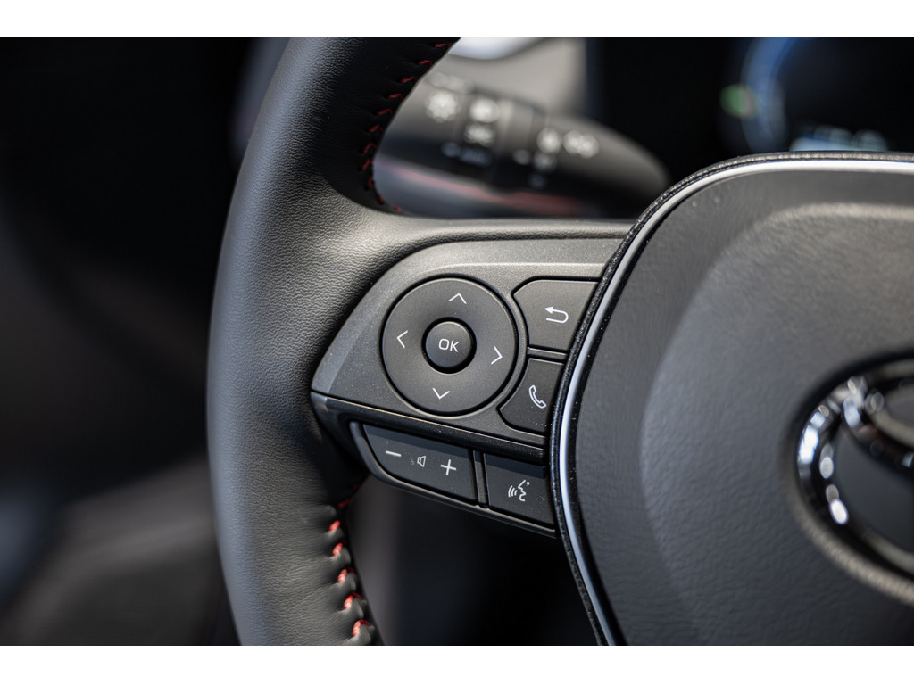 Fahrzeugansicht TOYOTA RAV4 2.5 Plug-in Hybrid 4x4 Teamplayer - Bild 32