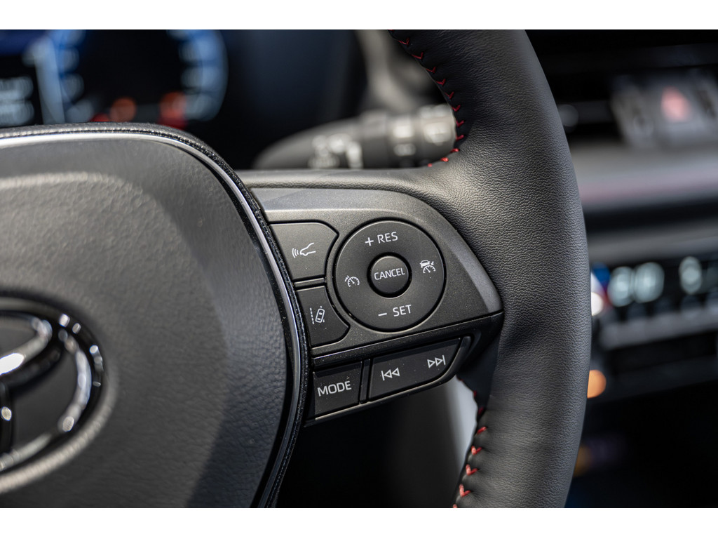 Fahrzeugansicht TOYOTA RAV 4 2.5 Plug-in Hybrid 4x4 Teamplayer - Bild 29