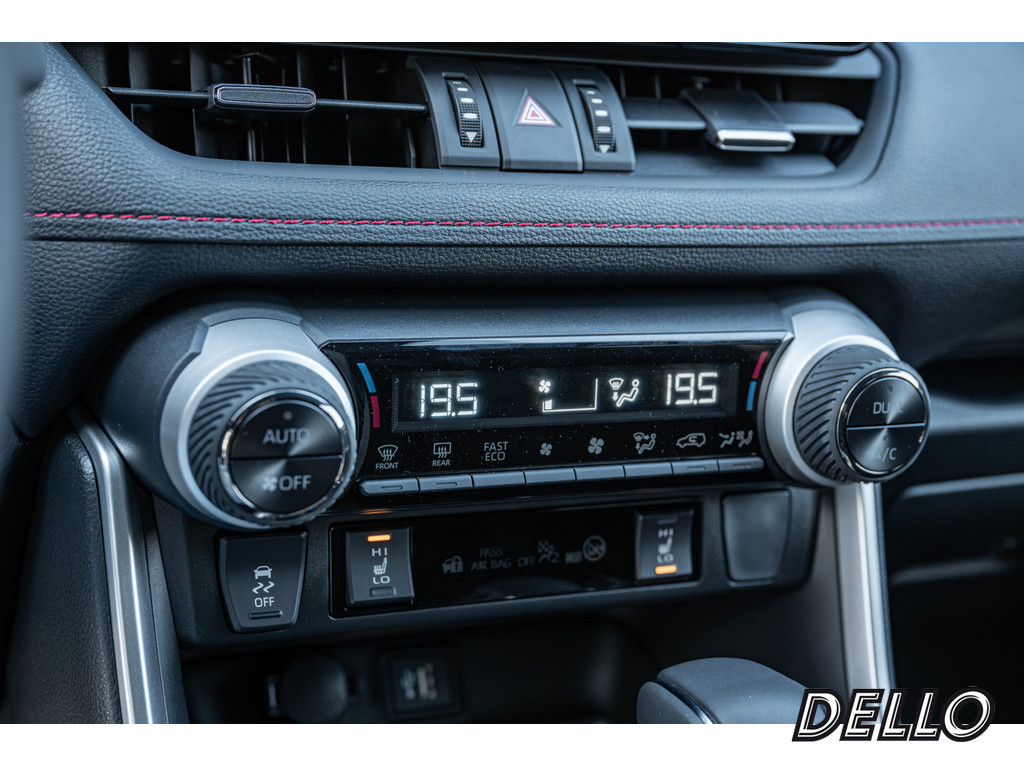 Fahrzeugansicht TOYOTA RAV 4 2.5 Plug-in Hybrid 4x4 Teamplayer - Bild 21