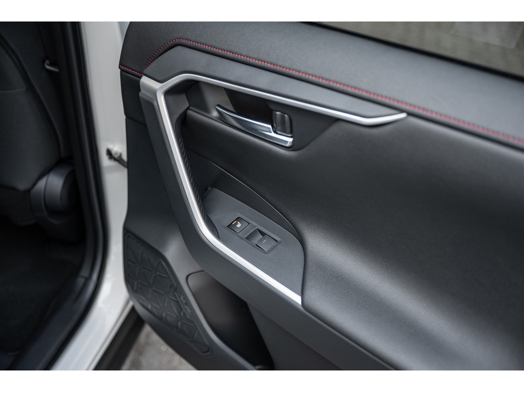 Fahrzeugansicht TOYOTA RAV 4 2.5 Plug-in Hybrid 4x4 Teamplayer - Bild 10