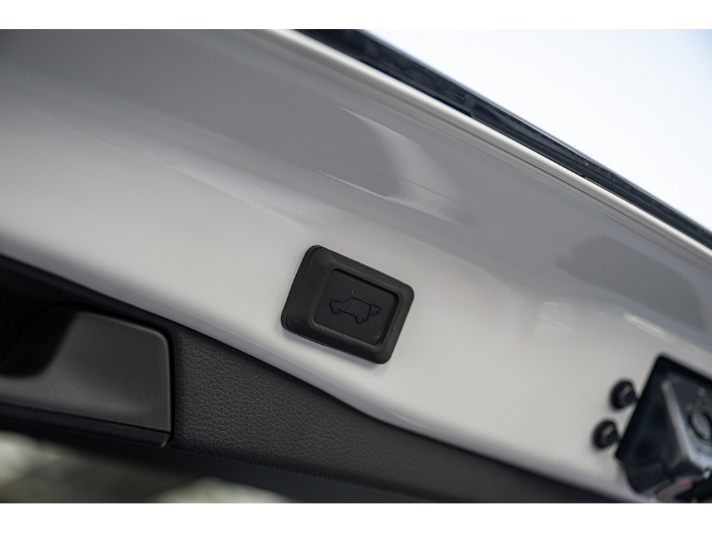 Fahrzeugansicht TOYOTA RAV 4 2.5 Plug-in Hybrid 4x4 Teamplayer - Bild 14