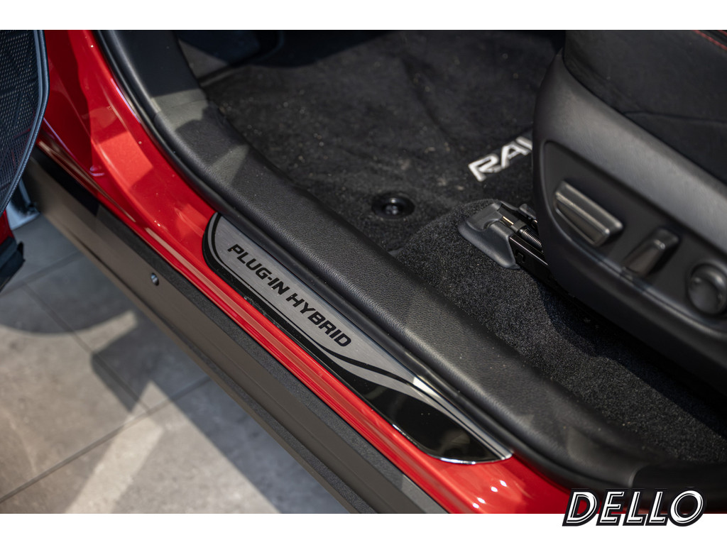 Fahrzeugansicht TOYOTA RAV 4 2.5 Plug-in Hybrid 4x4 Teamplayer - Bild 37