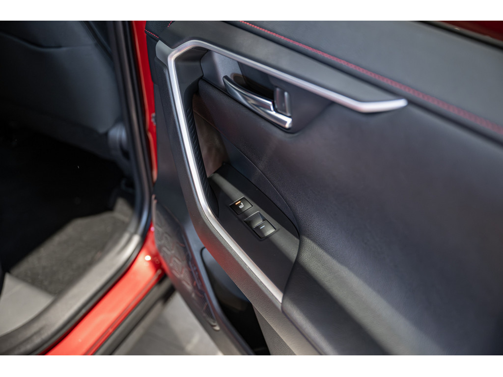 Fahrzeugansicht TOYOTA RAV 4 2.5 Plug-in Hybrid 4x4 Teamplayer - Bild 8