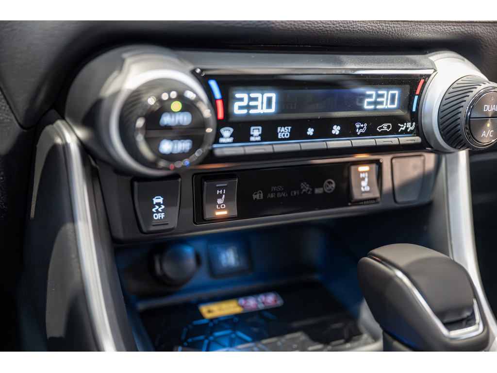 Fahrzeugansicht TOYOTA RAV 4 2.5 Plug-in Hybrid 4x4 Teamplayer - Bild 18