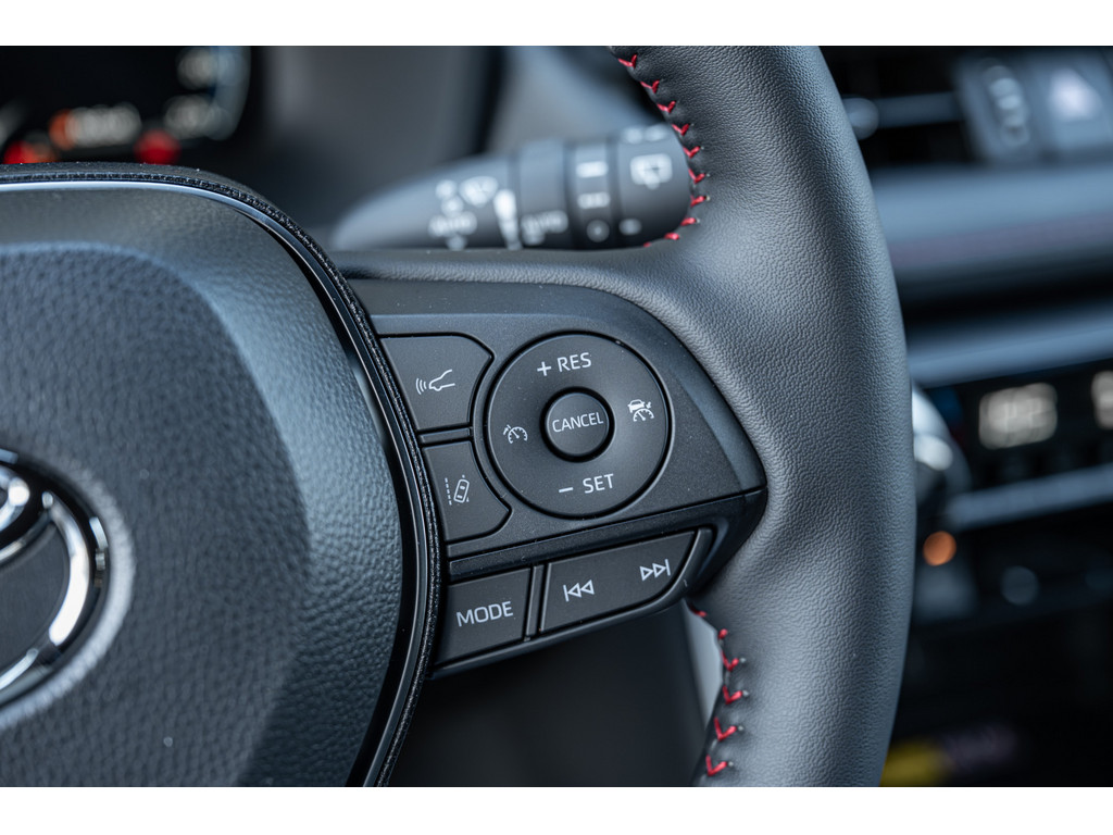 Fahrzeugansicht TOYOTA RAV 4 2.5 Plug-in Hybrid 4x4 Teamplayer - Bild 35