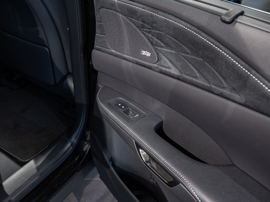 Fahrzeugansicht LEXUS RX 450h + E-Four Luxury - Bild 4