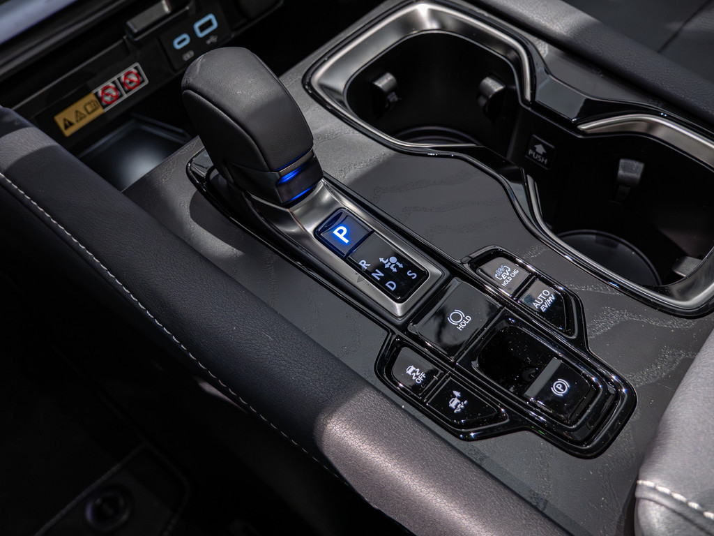 Fahrzeugansicht LEXUS RX 450h + E-Four Luxury - Bild 17