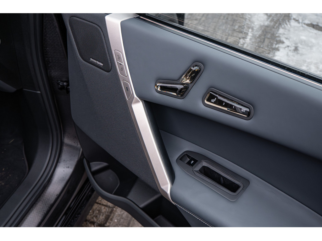 Fahrzeugansicht BMW iX xDrive40 SPORT ELEKTRO - Bild 3